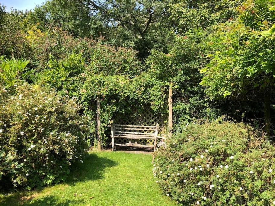 St Anthony'S, Bright Perkily Decorated 3 Bedroom House Ampleforth Extérieur photo